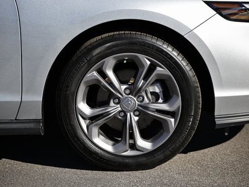 Certified 2024 Honda Accord EX image 9