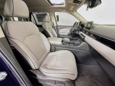 Used 2025 Honda Pilot Elite image 30