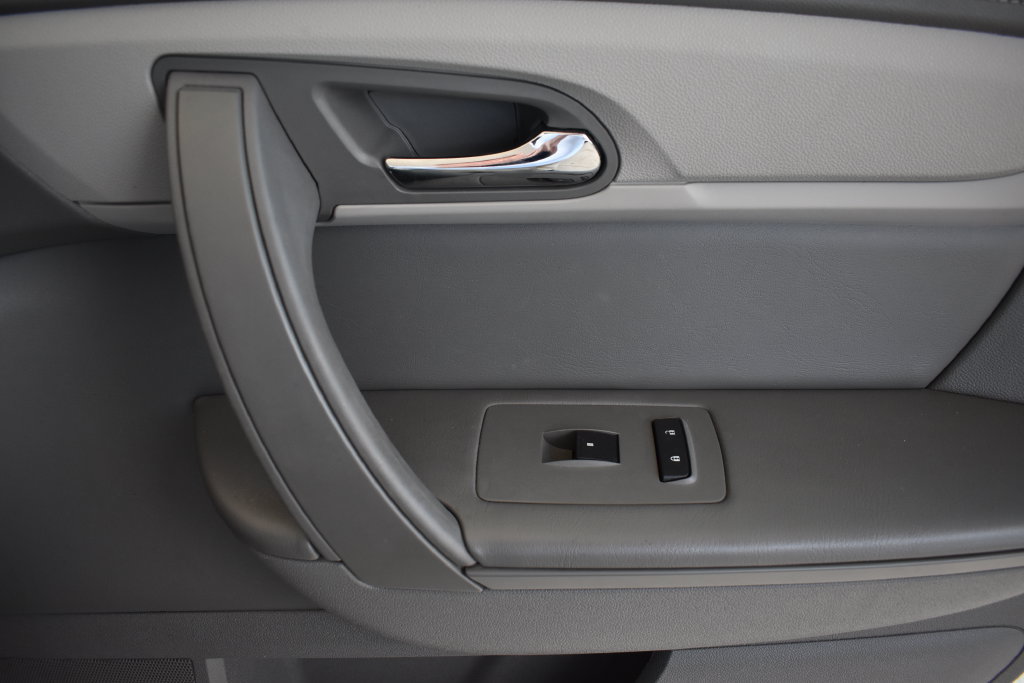 Used 2017 Chevrolet Traverse LS FWD image 20