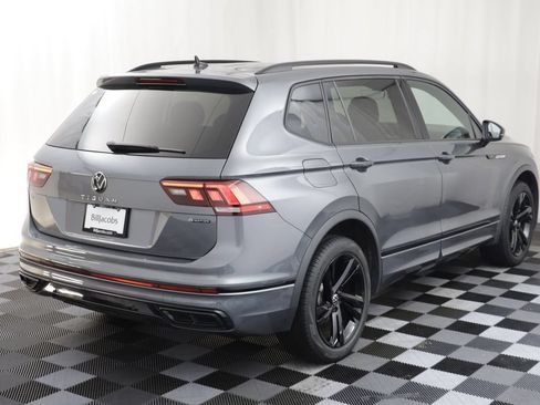 Certified 2023 Volkswagen Tiguan SE R-Line AWD/4WD image 18