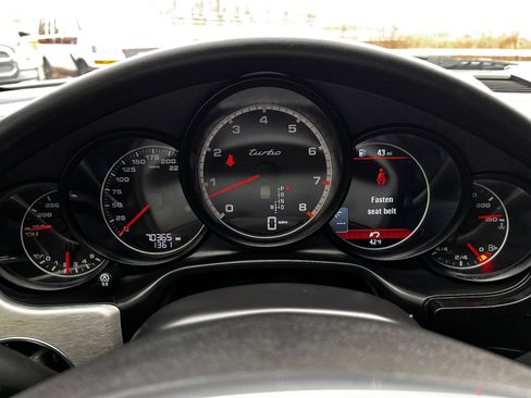 Used 2014 Porsche Panamera Turbo Executive image 30