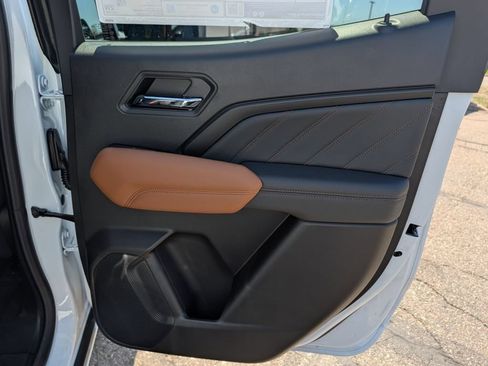New 2026 GMC Canyon AT4 w/ Technology Plus Package AWD/4WD image 29