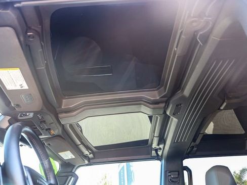 Used 2026 GMC Hummer EV SUV AWD/4WD image 25