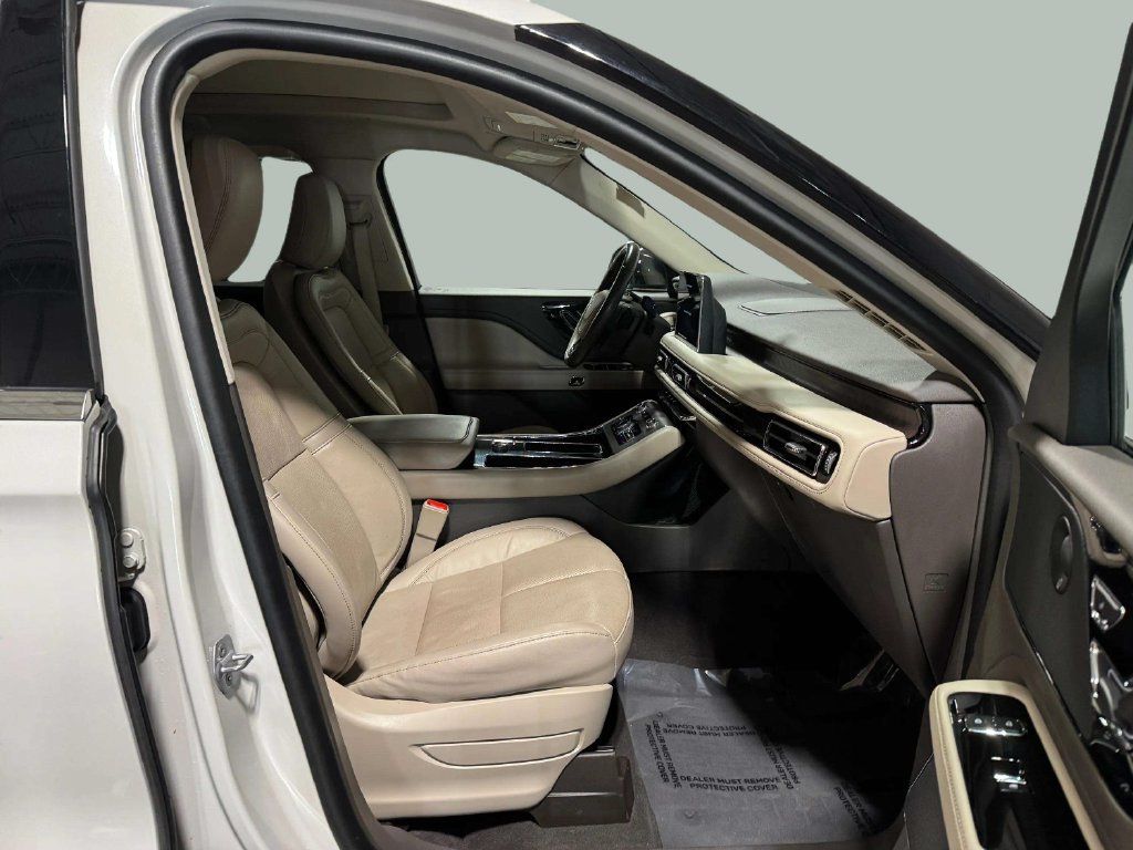 Used 2023 Lincoln Aviator Reserve w/ Equipment Group 201A AWD/4WD image 27