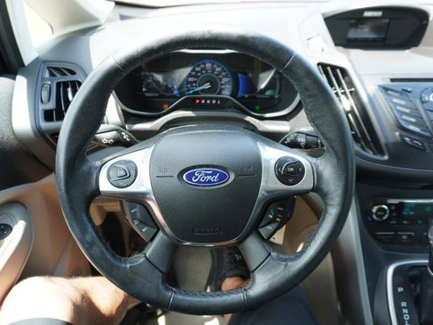Used 2015 Ford C-MAX SE w/ Equipment Group 201A FWD image 35