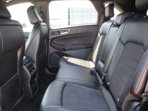 Used 2024 Ford Edge ST-Line AWD/4WD image 38