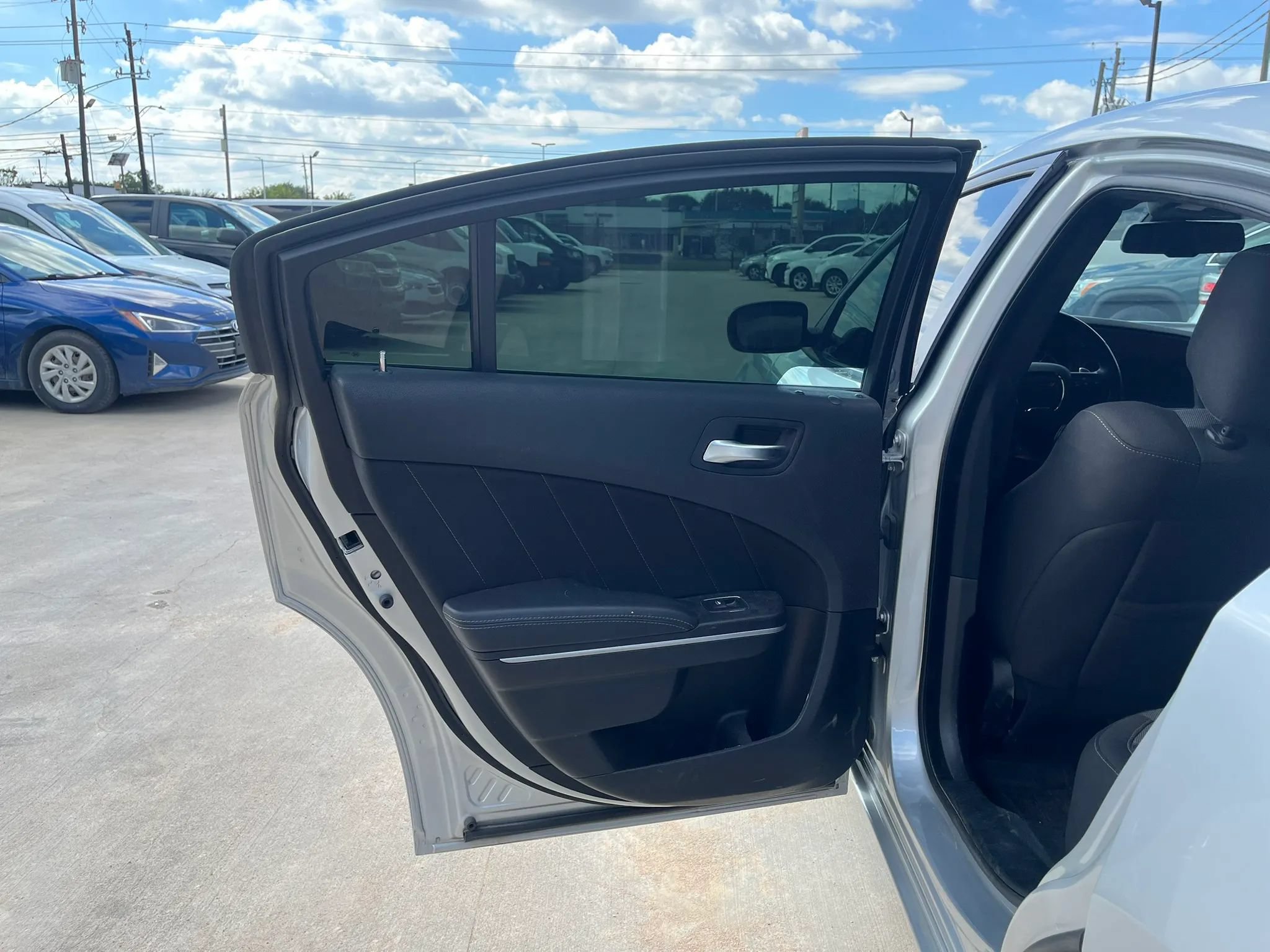 Used 2020 Dodge Charger SXT AWD/4WD image 30