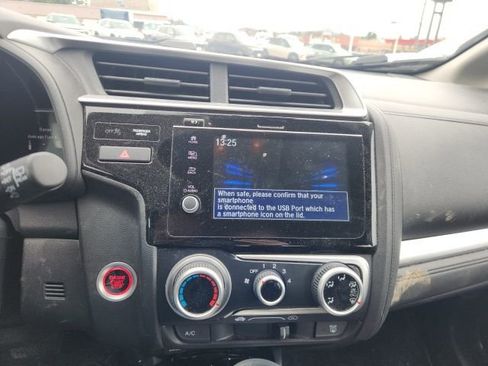 Used 2018 Honda Fit EX image 5