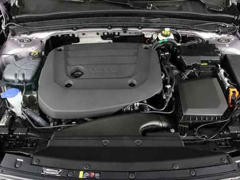New 2026 Volvo XC40 B5 Core AWD/4WD image 12