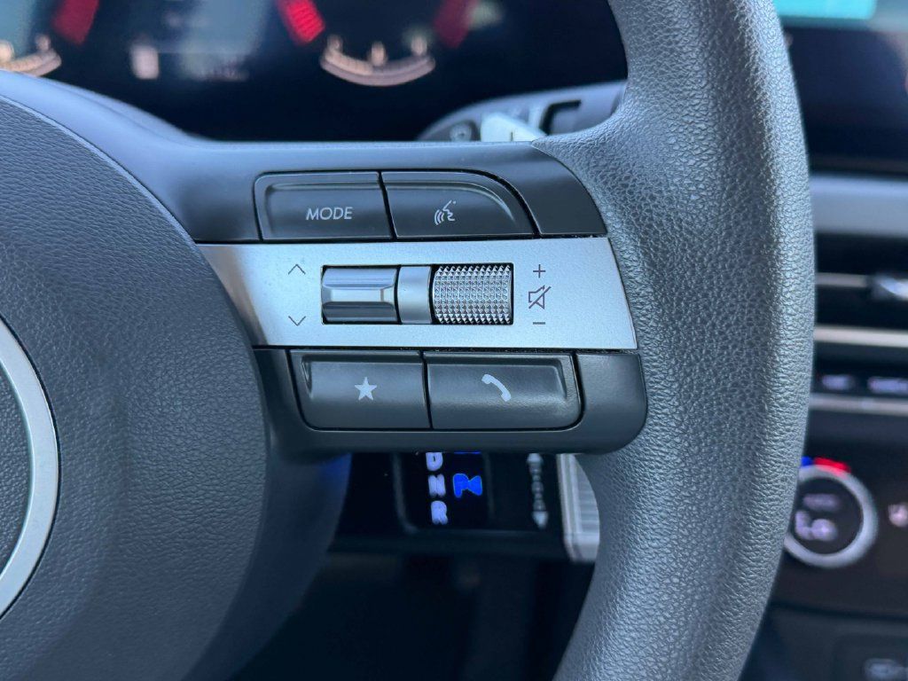 Used 2024 Nissan Altima 2.5 SV FWD image 36