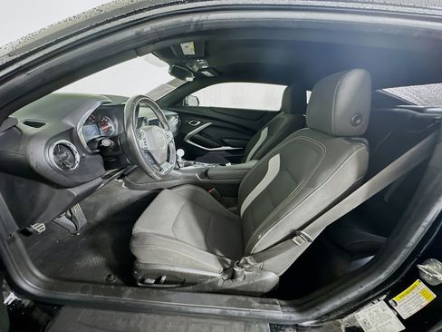 Used 2020 Chevrolet Camaro LT image 13