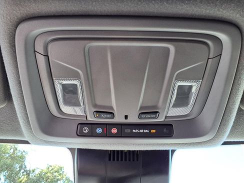 Used 2023 GMC Sierra 1500 Elevation image 24