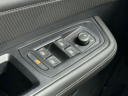 Used 2025 Volkswagen Atlas SEL Premium R-Line AWD/4WD image 37