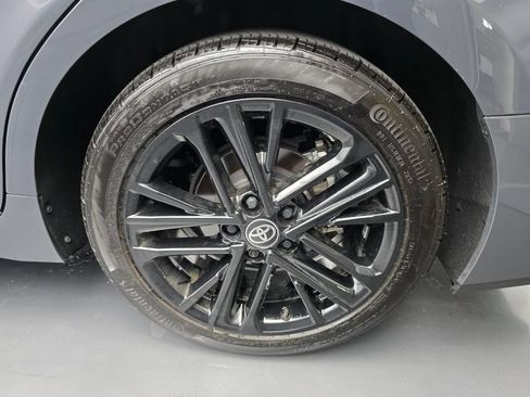 Used 2025 Toyota Camry SE FWD image 16
