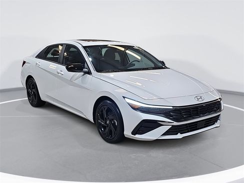 New 2026 Hyundai Elantra SEL Sport w/ Cargo Package image 3