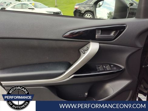 Used 2020 Mitsubishi Eclipse Cross SE FWD image 9