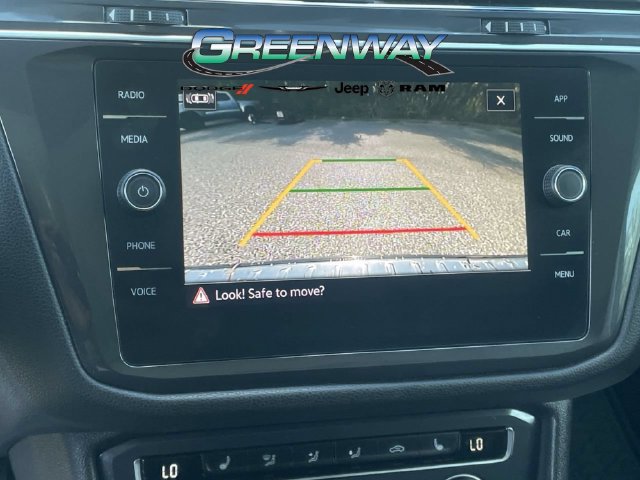 Used 2021 Volkswagen Tiguan SE w/ Panoramic Sunroof Package FWD image 22