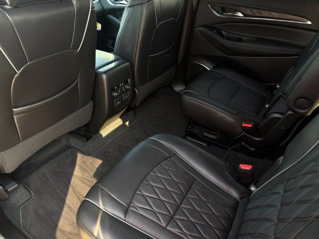 Used 2023 Buick Enclave Avenir w/ Avenir Technology Package FWD image 10