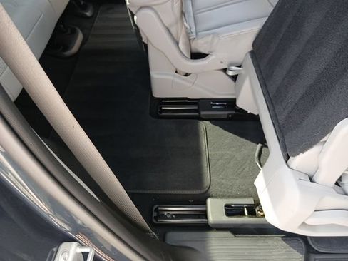 Used 2023 Jeep Wagoneer 4WD w/ Premium Group I image 21