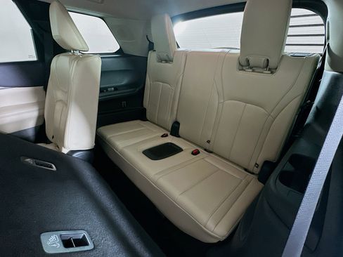 Used 2023 INFINITI QX60 Luxe image 30