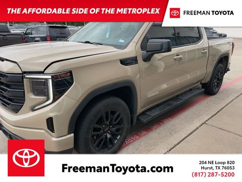 Used 2022 GMC Sierra 1500 Elevation image 1