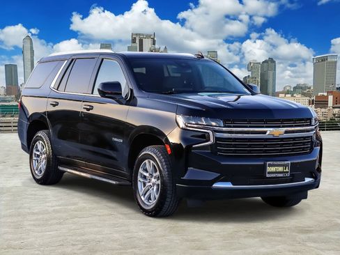 Used 2024 Chevrolet Tahoe LT RWD image 3