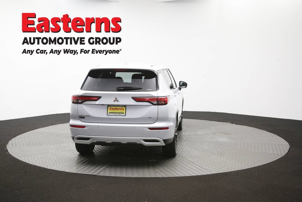Used 2024 Mitsubishi Outlander SE AWD/4WD image 41