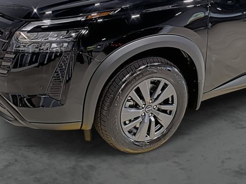 New 2026 Nissan Pathfinder SV AWD/4WD image 9