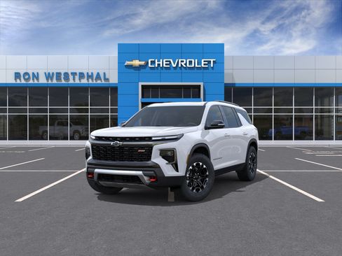 New 2027 Chevrolet Traverse Z71 w/ Driver Confidence Package AWD/4WD image 8