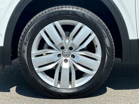 Certified 2019 Volkswagen Atlas SEL Premium image 26