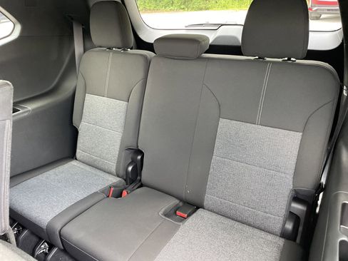 New 2025 GMC Acadia Elevation image 16