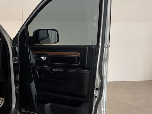 Used 2013 RAM 2500 Laramie w/ Convenience Group image 18