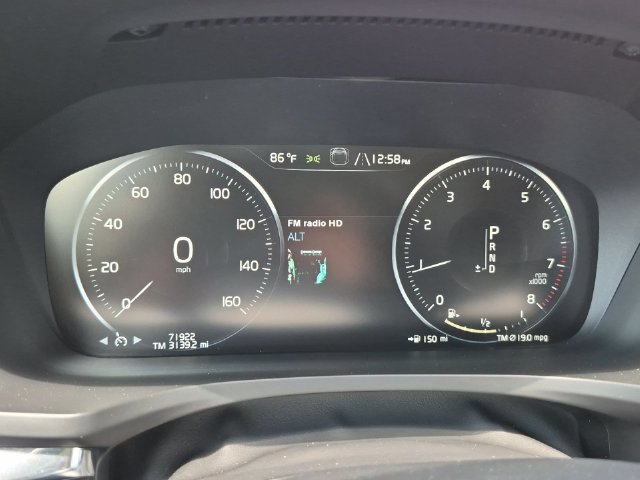 Used 2020 Volvo V60 T5 Cross Country AWD/4WD image 13