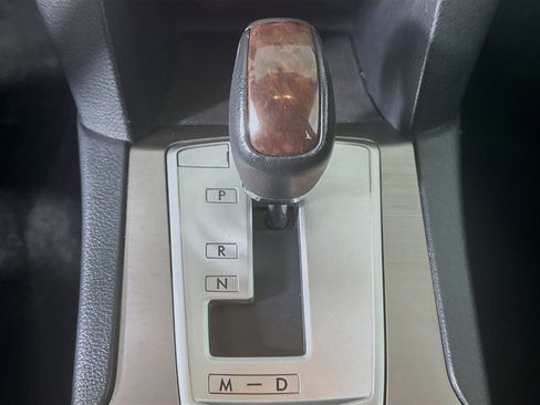 Used 2014 Subaru Legacy 2.5i Limited AWD/4WD image 24