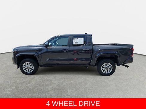 Used 2024 Toyota Tacoma SR5 AWD/4WD image 8