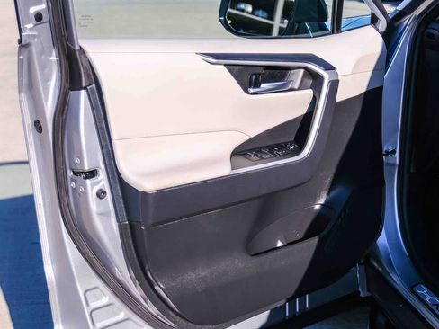 Certified 2022 Toyota RAV4 XLE Premium FWD image 24