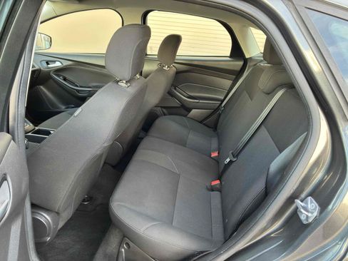 Used 2018 Ford Focus SE FWD image 50