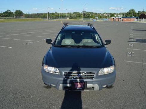 Used 2005 Volvo XC70 AWD/4WD image 9