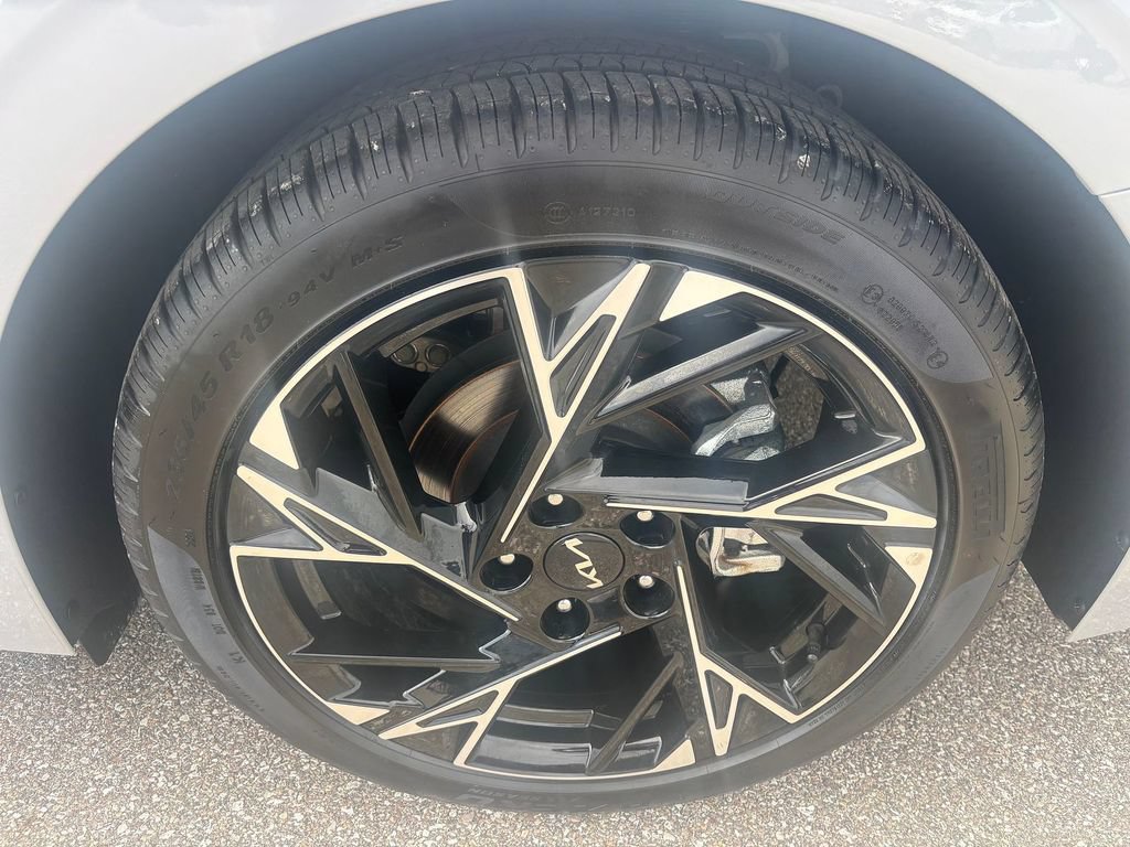 Used 2025 Kia K5 GT-Line AWD/4WD image 6