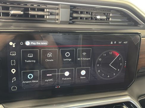Used 2024 GMC Sierra 2500 Denali Ultimate AWD/4WD image 24