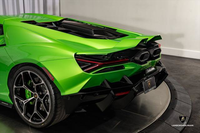 Used 2024 Lamborghini Revuelto AWD/4WD image 20