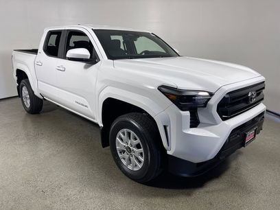 New 2025 Toyota Tacoma SR5