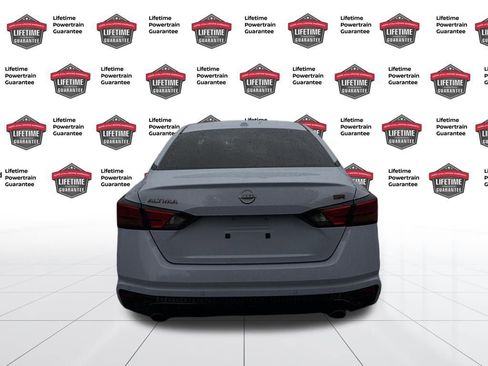 Certified 2024 Nissan Altima 2.5 SR w/ SR Premium Package image 4