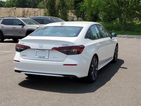 New 2025 Honda Civic Sport Touring image 3