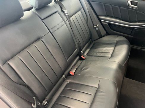 Used 2014 Mercedes-Benz E 350 4MATIC Sedan image 40