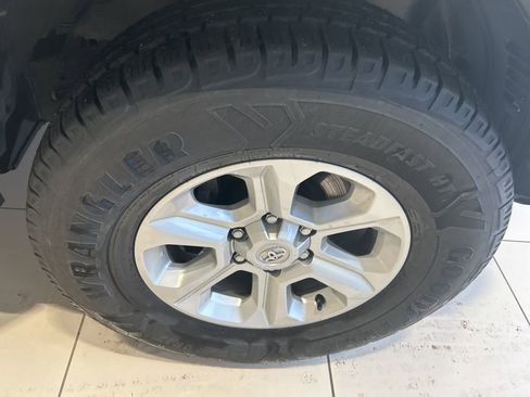 Used 2023 Toyota 4Runner SR5 Premium w/ Moonroof Package image 25