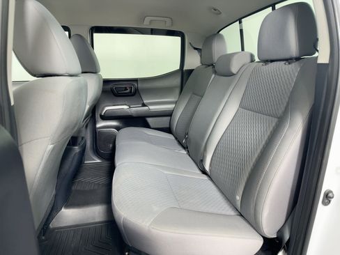 Used 2020 Toyota Tacoma SR5 image 12