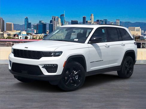 New 2025 Jeep Grand Cherokee Limited w/ Black Appearance Package image 2