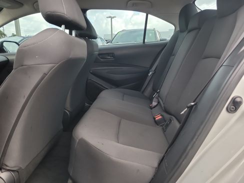 Used 2022 Toyota Corolla LE FWD image 11