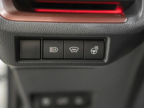 New 2026 Toyota Prius Plug-In Hybrid FWD image 43